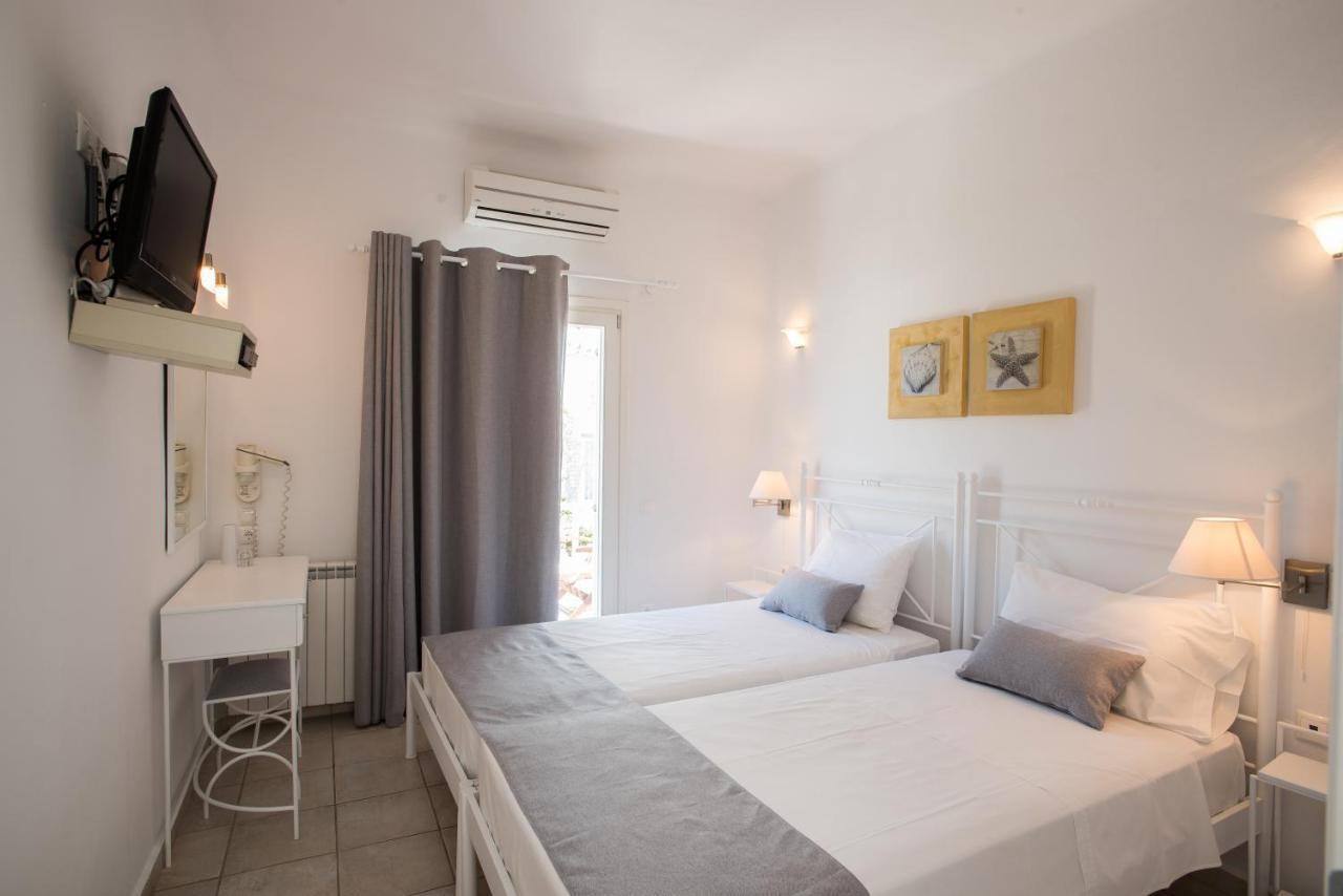 Villa Nireas Platys Gialos  Buitenkant foto