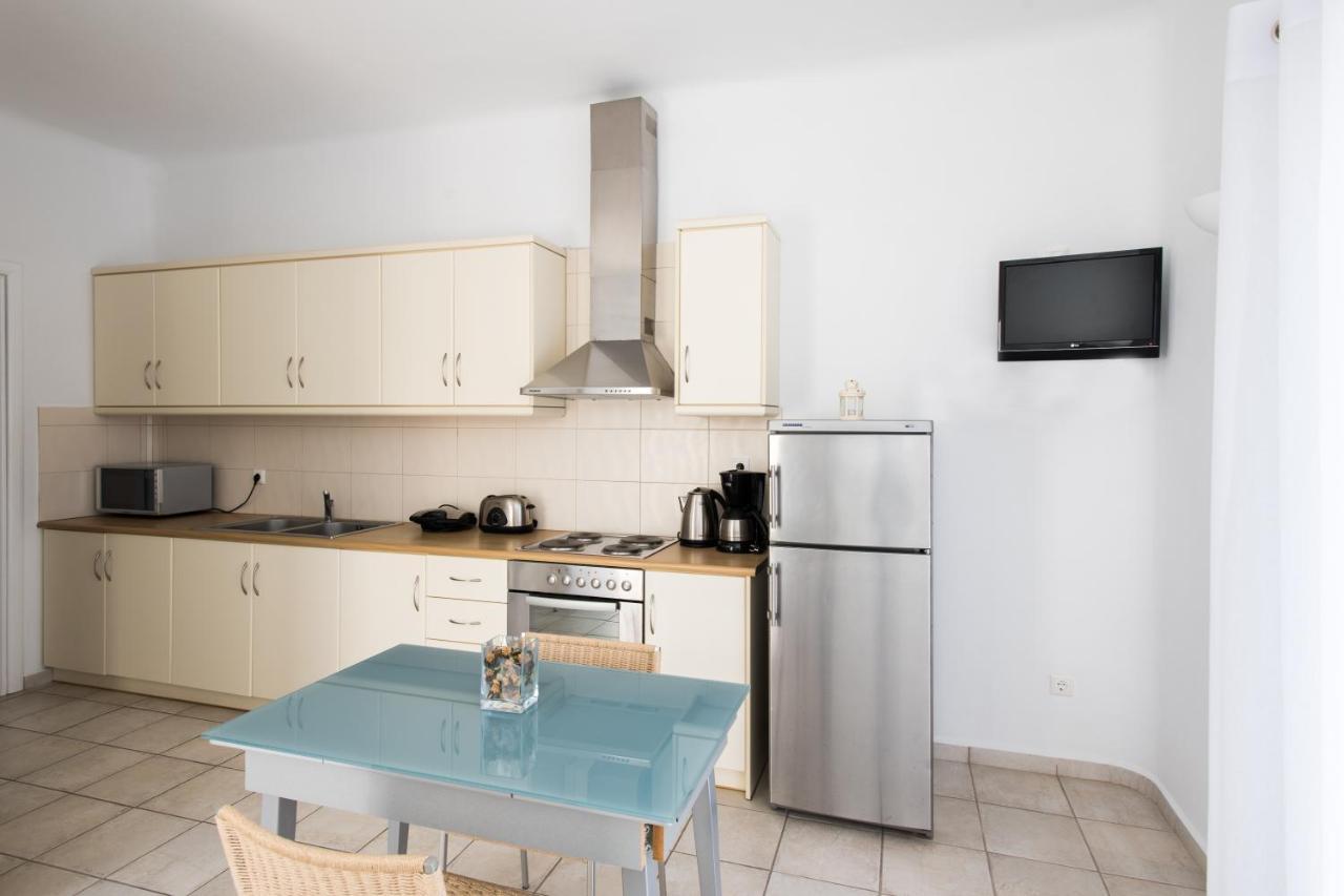 Villa Nireas Platys Gialos  Buitenkant foto