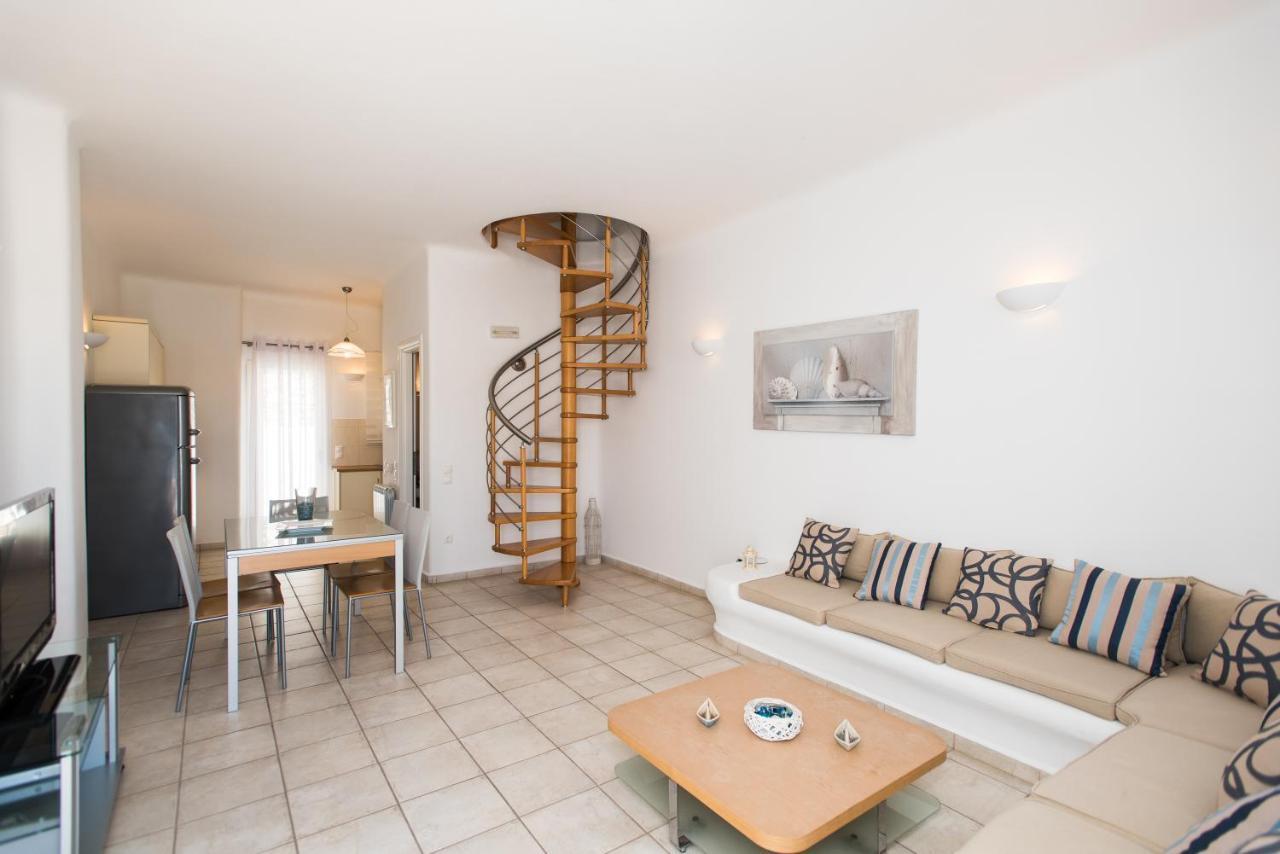 Villa Nireas Platys Gialos  Buitenkant foto