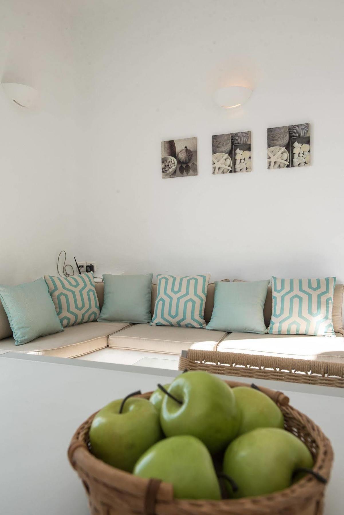 Villa Nireas Platys Gialos  Buitenkant foto